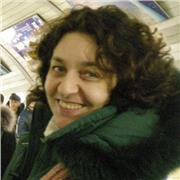 Profesora de lengua española, sobre todo para aquellos que ya conozcan el idioma y quieran mejorar su expresión o estilo.